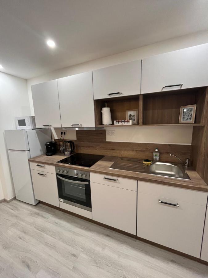 Le Beauvais Apartment Evron Luaran gambar