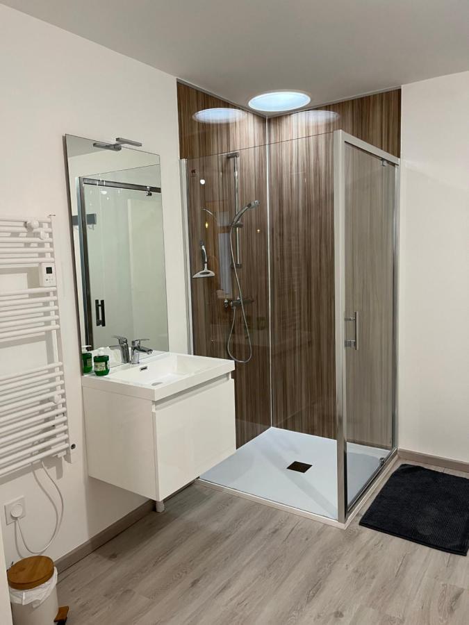 Le Beauvais Apartment Evron Luaran gambar