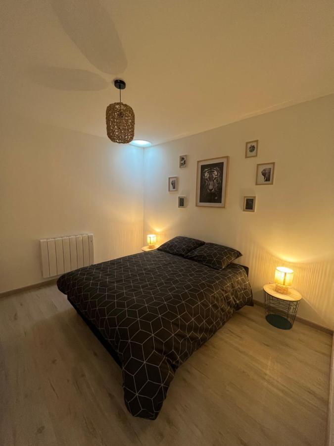 Le Beauvais Apartment Evron Luaran gambar